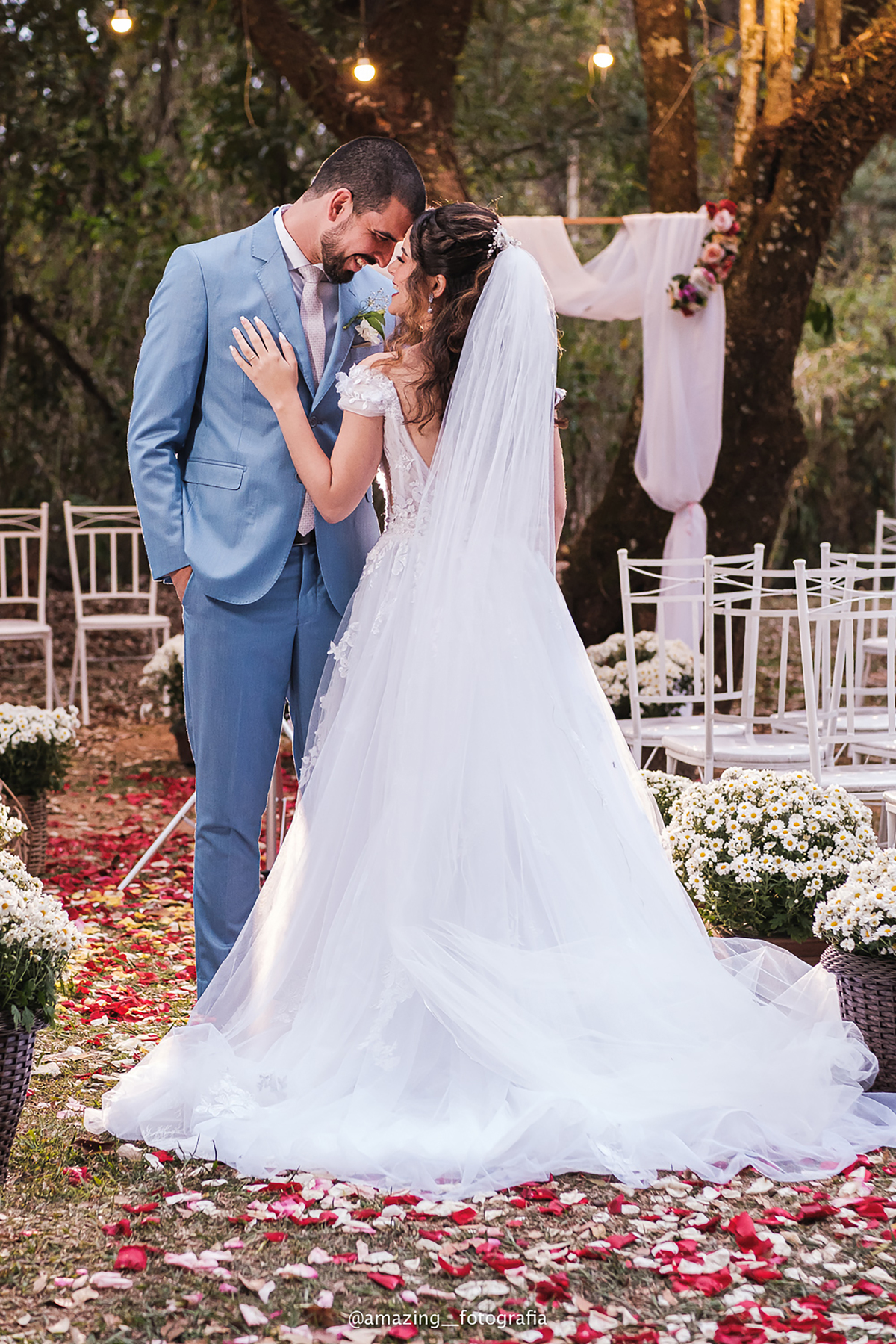 Casamento no espaço Sítio Florentino da Giovanna e do Maiko 