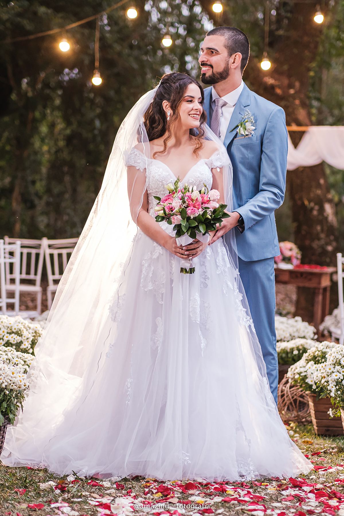 Casamento no espaço Sítio Florentino da Giovanna e do Maiko 