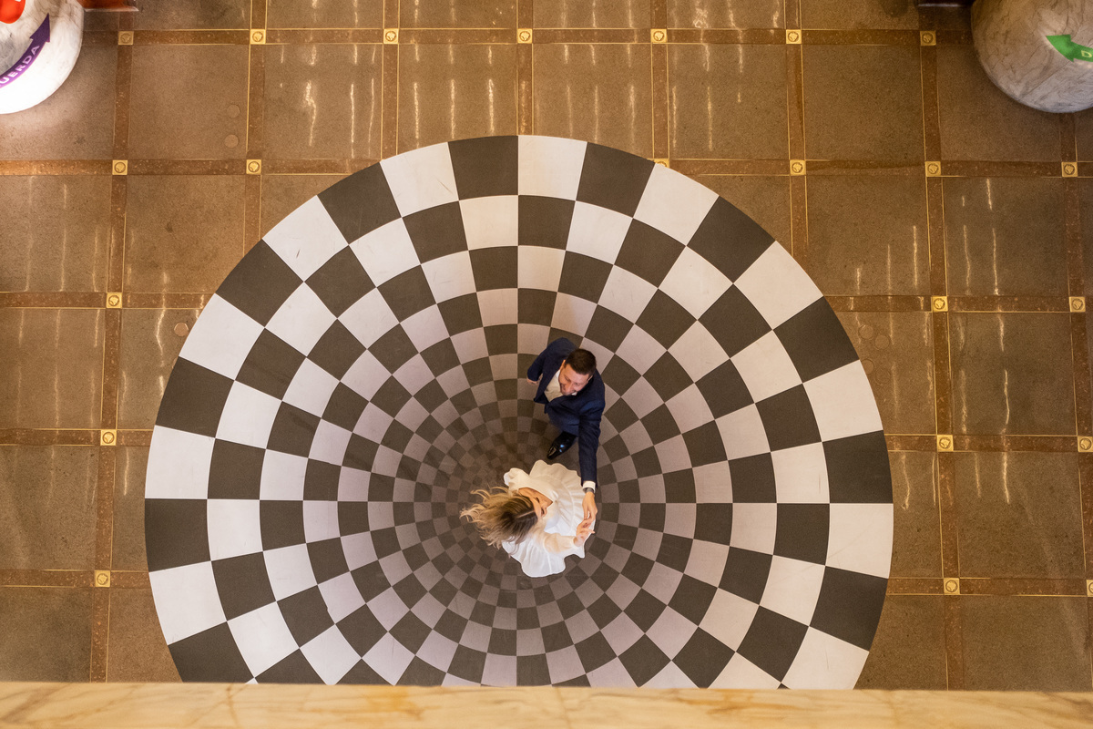 Ensaio Pre Wedding no Farol Santander no Centro de São Paulo da Isabelle e do Mauricio