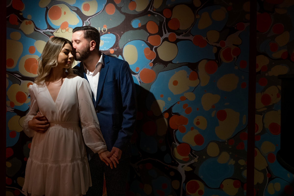 Ensaio Pre Wedding no Farol Santander no Centro de São Paulo da Isabelle e do Mauricio