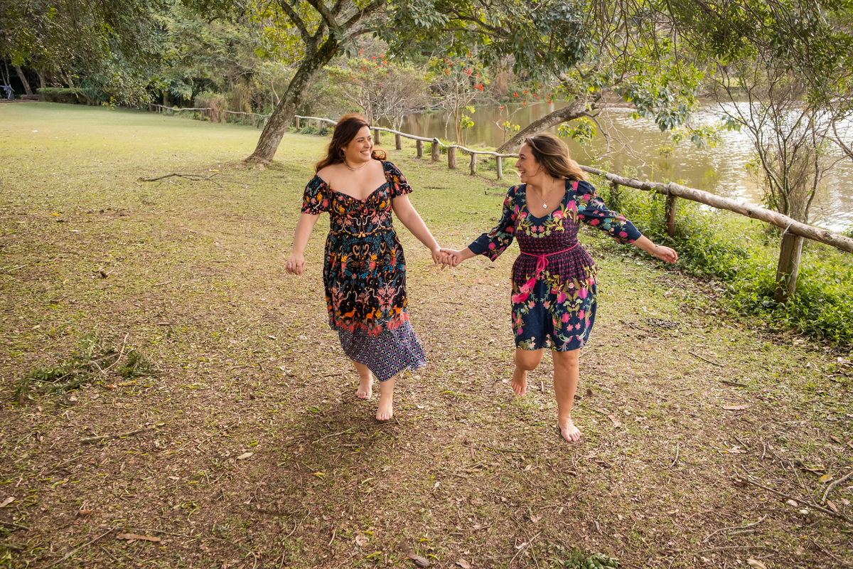 Ensaio Pre Wedding no Parque do Carmo realizado na Festa das Cerejeiras da Tamara e da Lorena