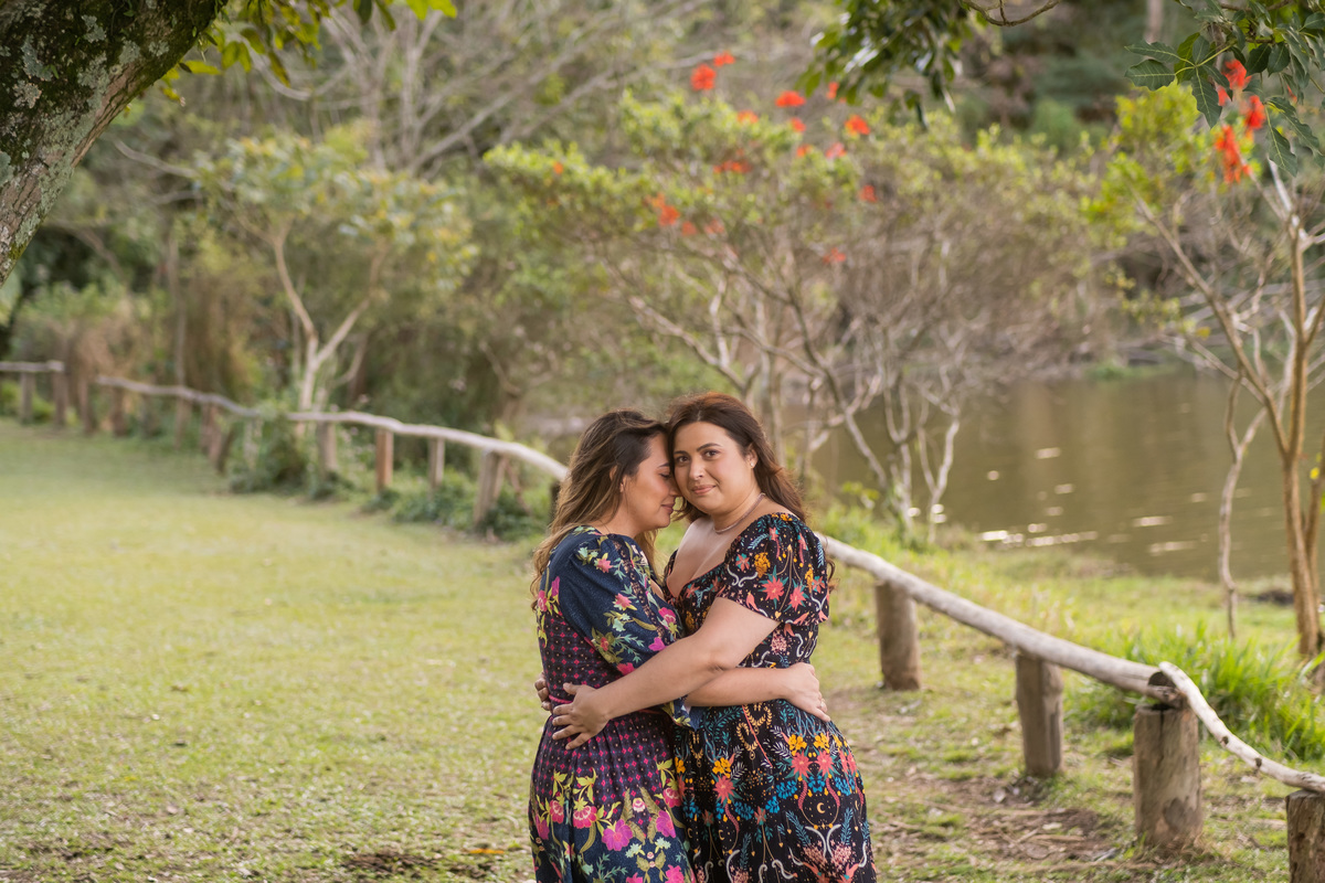 Ensaio Pre Wedding no Parque do Carmo realizado na Festa das Cerejeiras da Tamara e da Lorena