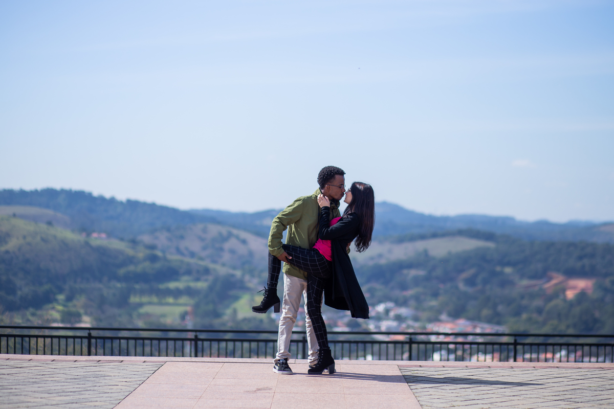 Ensaio pre wedding realizado em Guararema da Nick e do Paulo