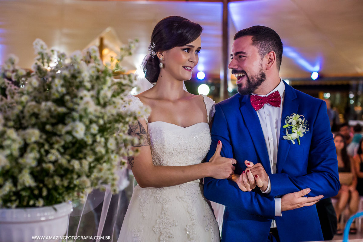 Estar atento a minimos detalhes é papel fundamental do Fotografo de Casamento