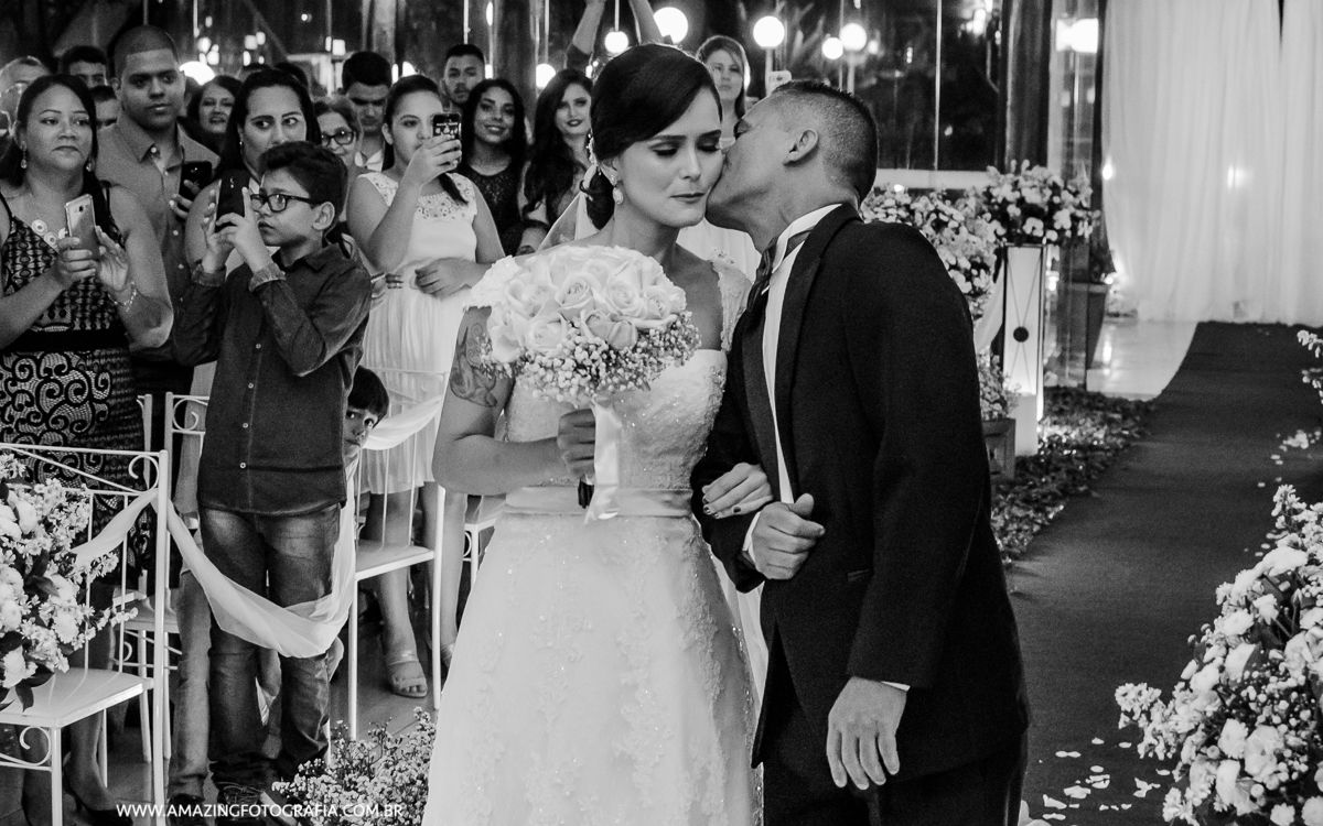 Muito emoção no Casamento no Sitio Mon Chalé