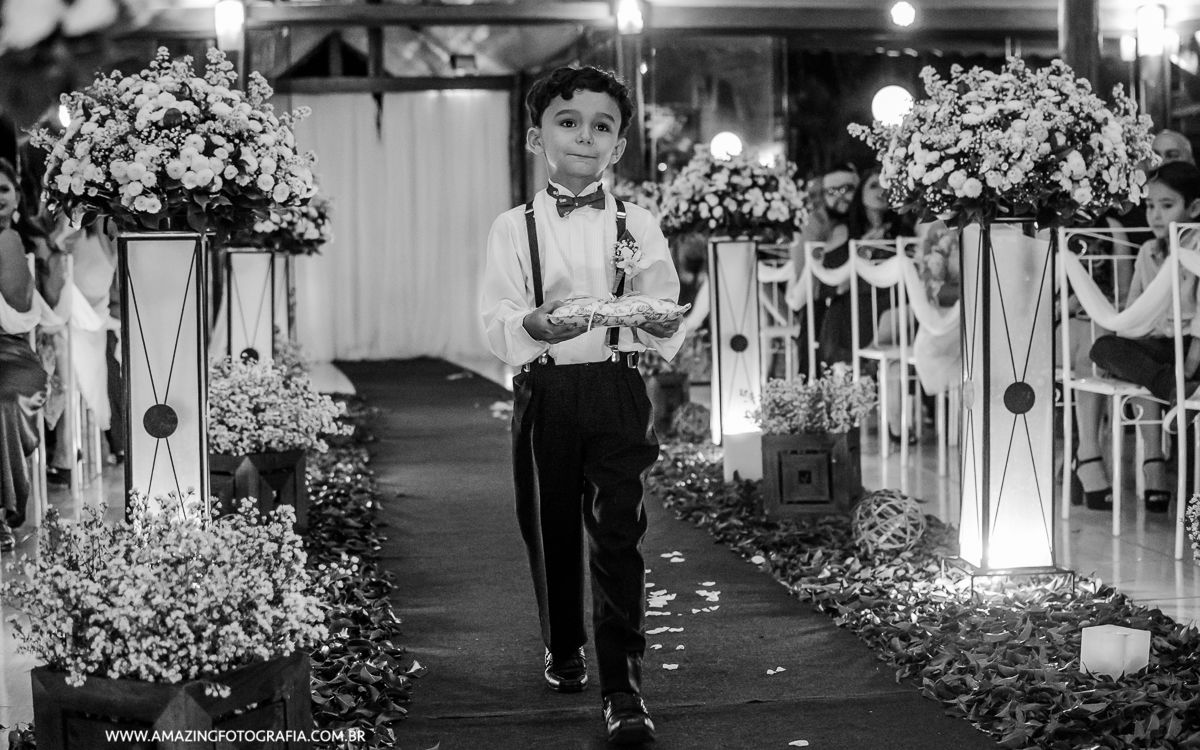 Entrada das Alianças com Amazing Fotografia e Sitio Mon Chale