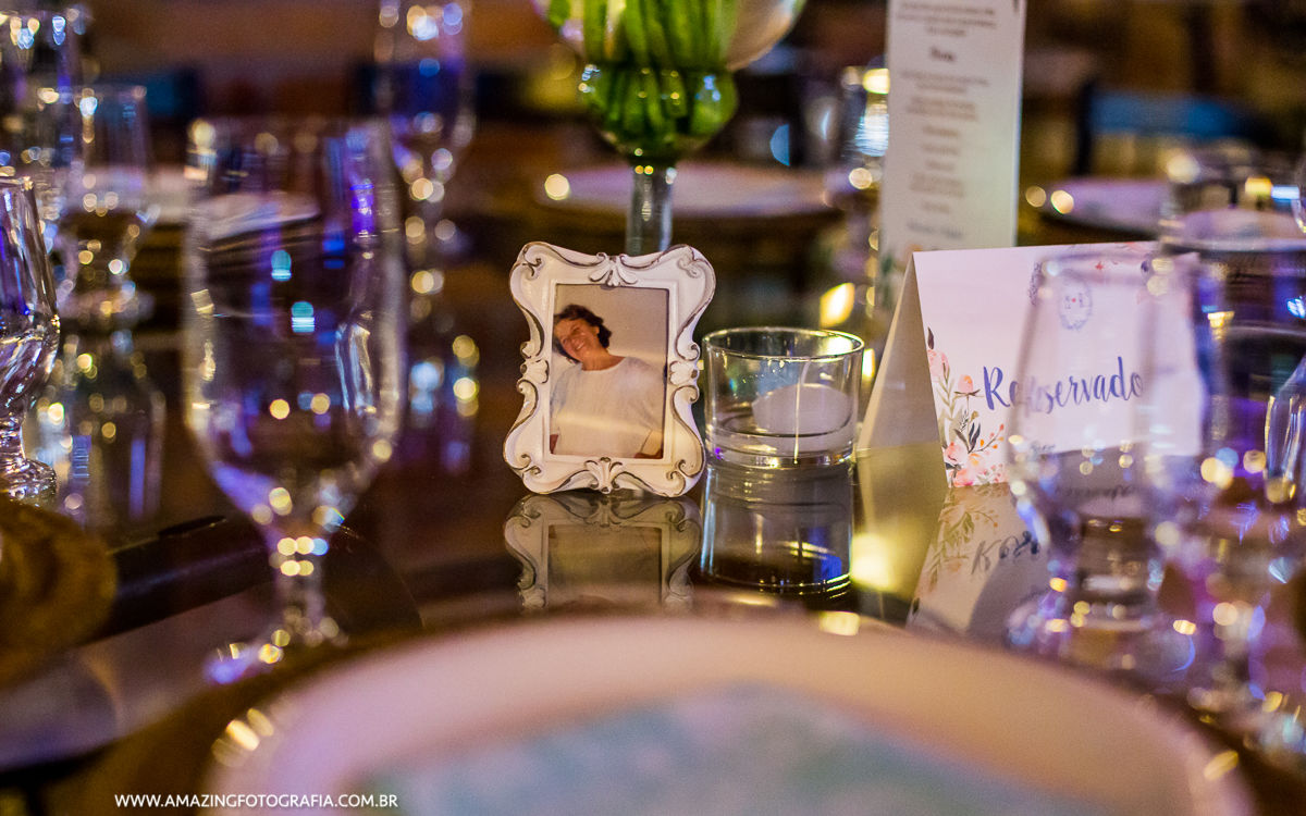 Mon Chale possui um espaço rustico moderno para a Fotografia de Casamento