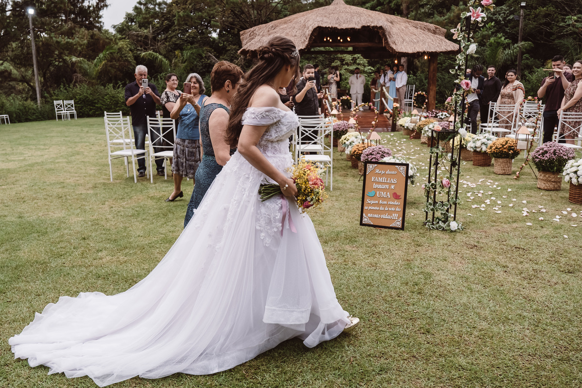 Casamento no Recanto dos Passaros em Hortolândia da Mariana e do Luciano
