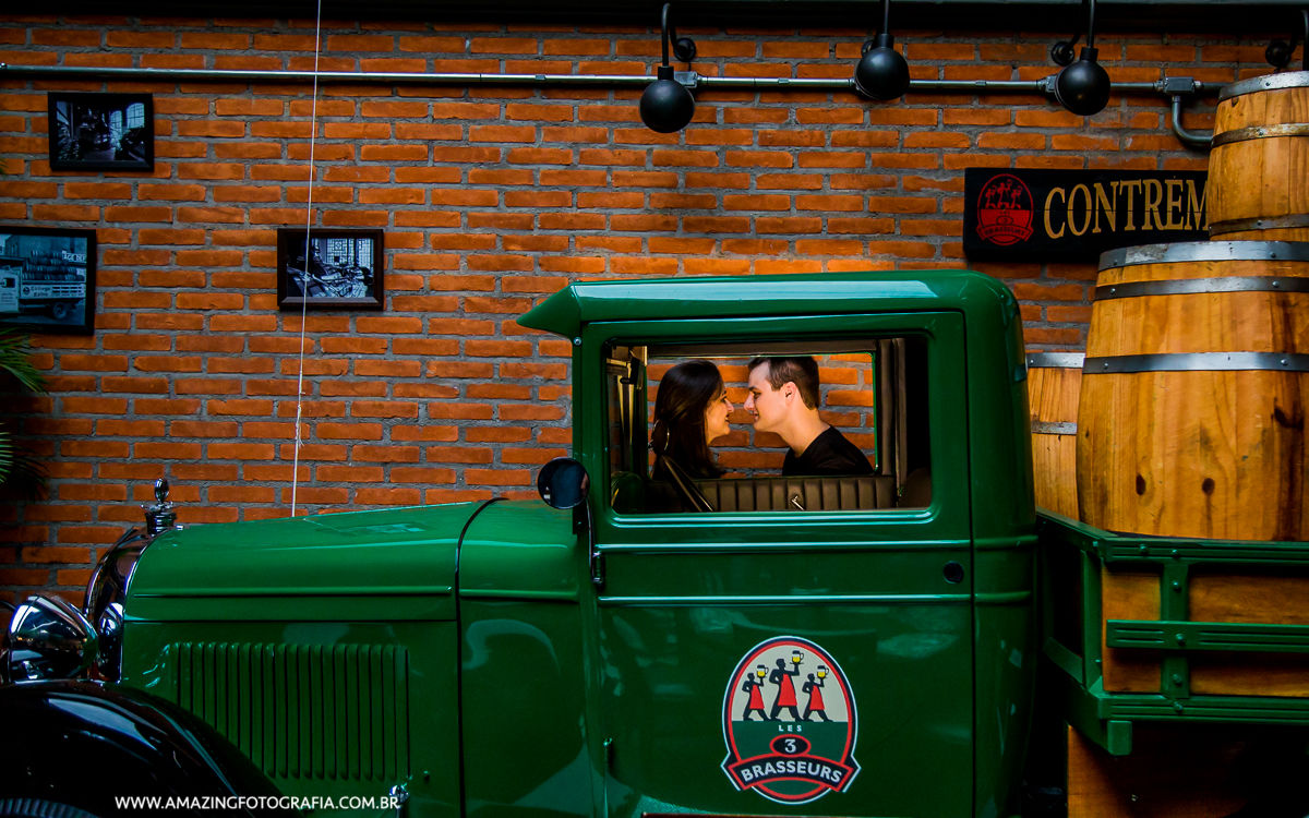 Book de Casal feito pela Amazing Fotografia em São Paulo com o casal Liris e Lucas