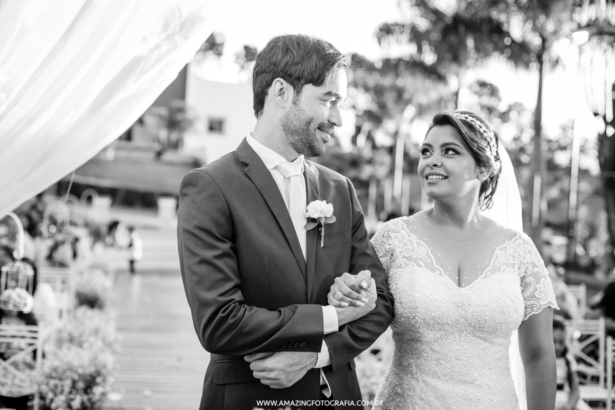 Tais e Leandro em seu Casamento realizado em 09 de abril de 2017 na Chacara Torres