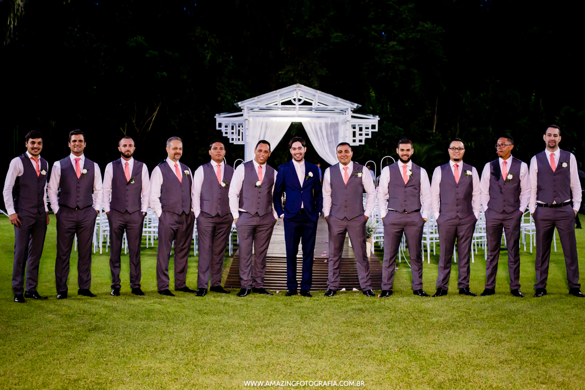 Foto com os padrinhos na Chácara Torres em Ferraz de Vasconcelos