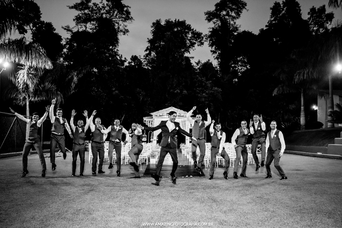 Fotos pirando do Noivo Leandro com padrinhos