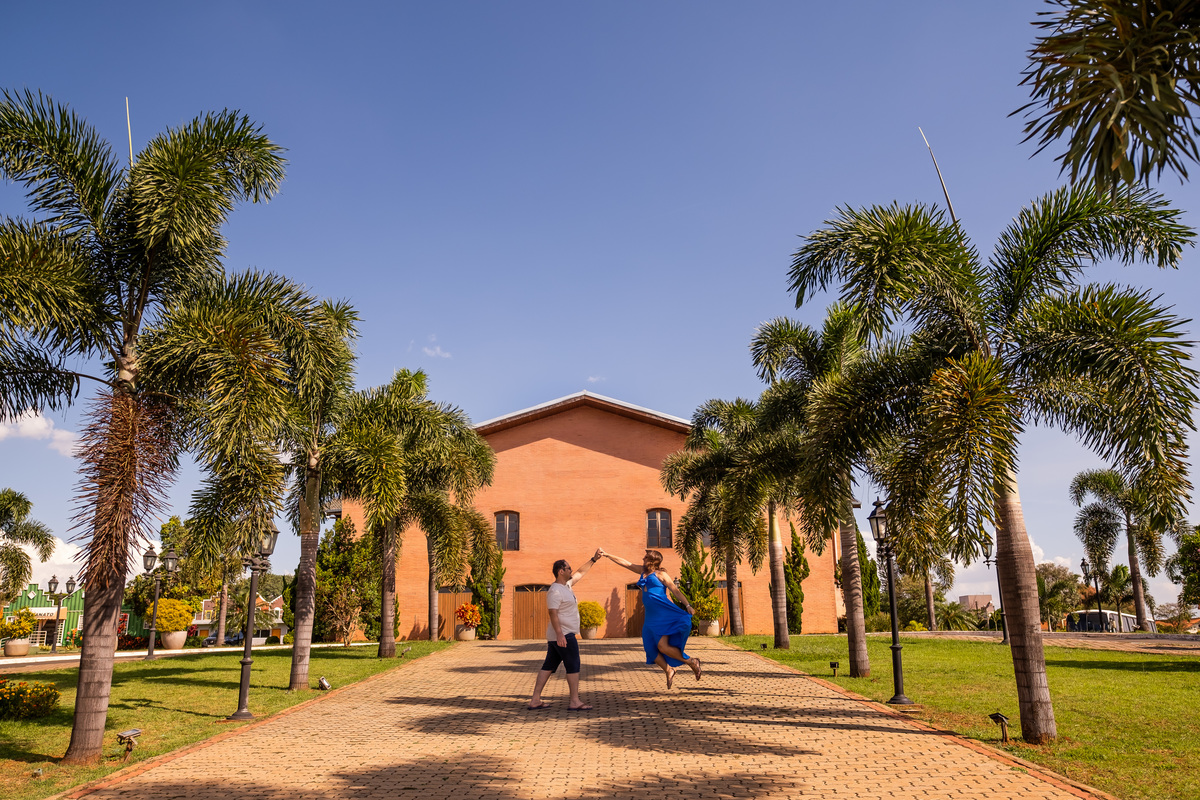Ensaio Pre Wedding em Holambra da Milena e do Renato