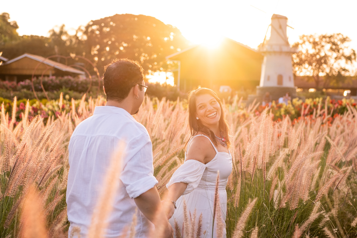 Ensaio Pre Wedding em Holambra da Milena e do Renato