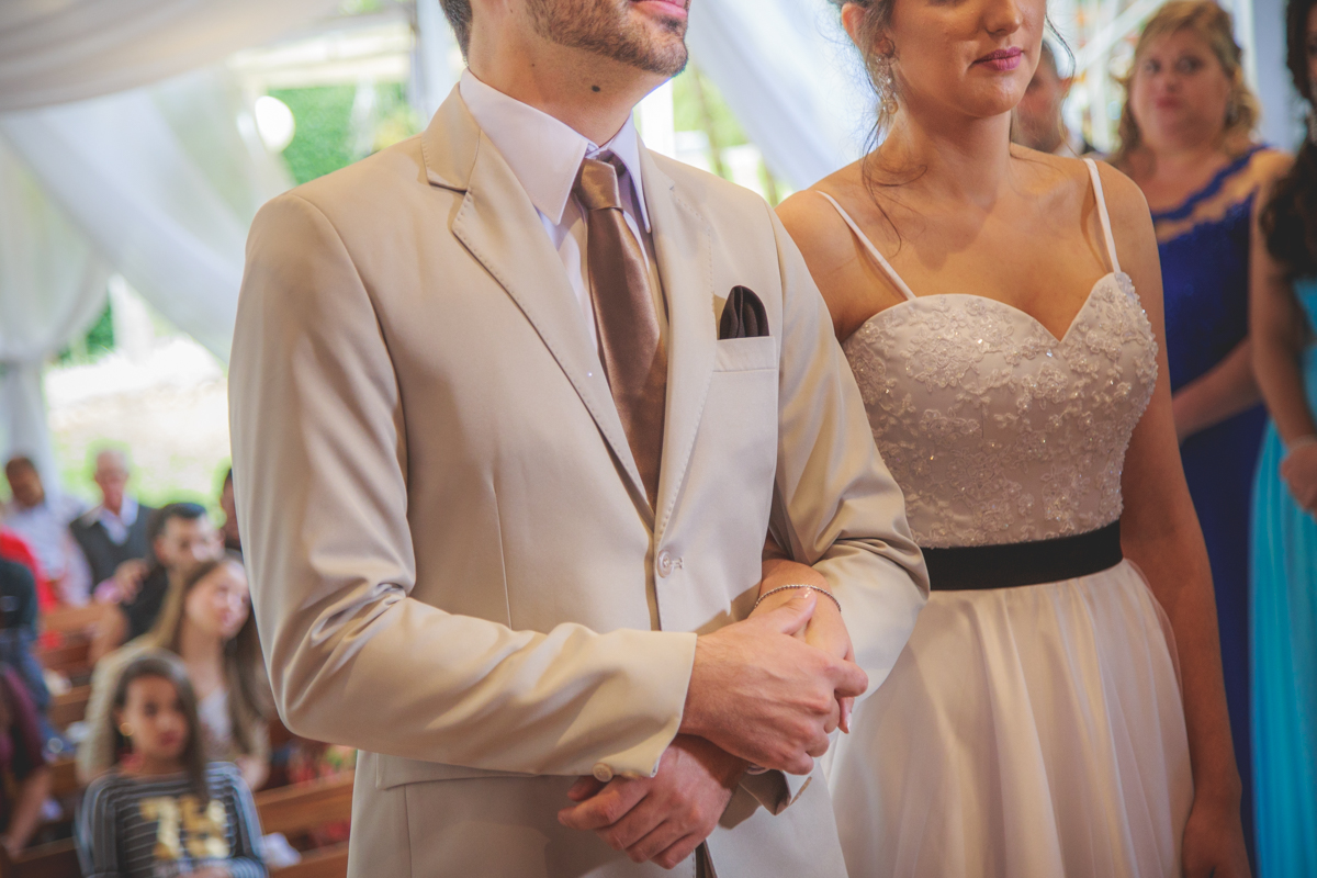 Detalhe dos noivos registrado pela Amazing Fotografia