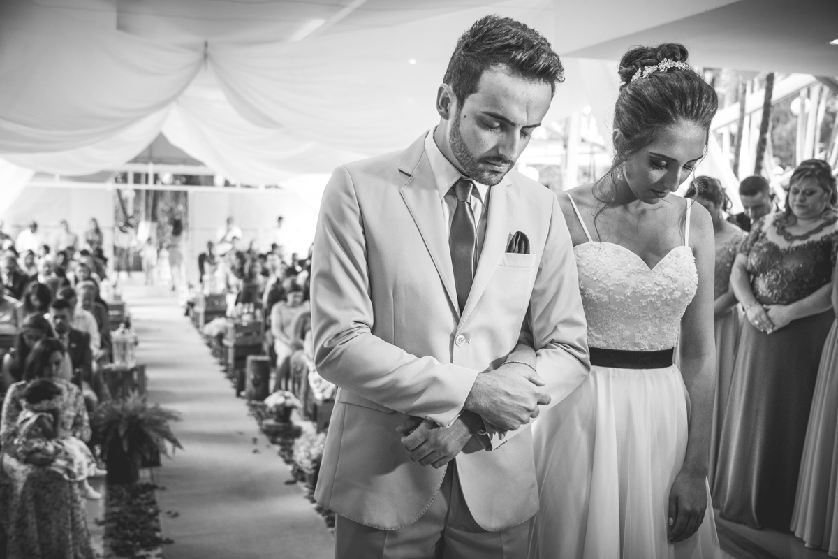 Amazing Fotografia registrando o momento da oração no Buffet Alpes Serrano