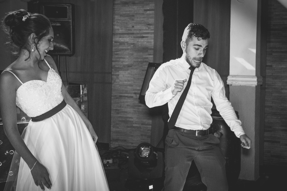 Balada divertida e animada com a fotografia de Casamento da Amazing Fotografia