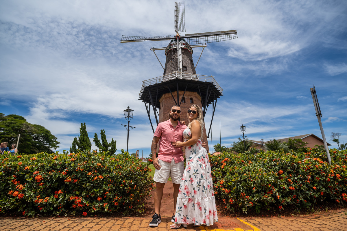 Ensaio Pre Wedding em Holambra da Cris e do Raul