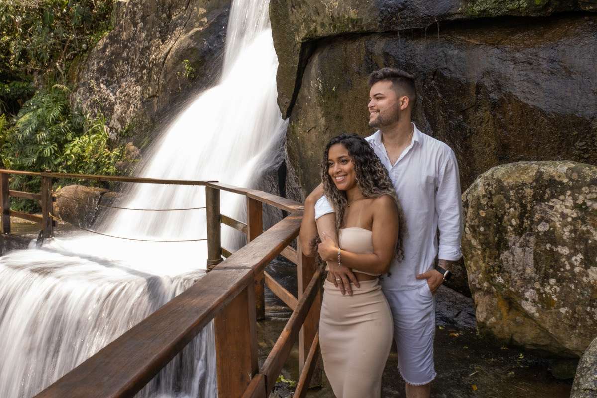 Ensaio Pre Wedding lindo demais feito com a Gisele e com o Hericles na praia das Conchas e na Praia de Iporanga no Guaruja, litoral de São Paulo. 