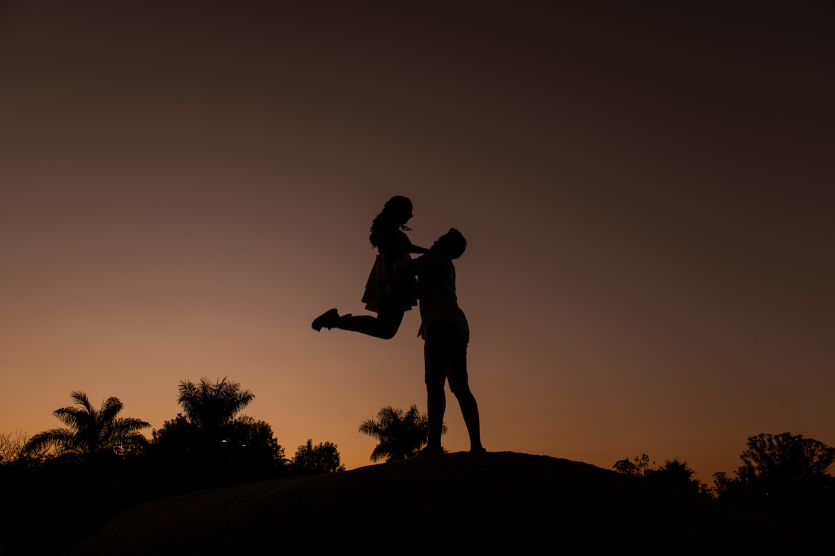 Ensaio Pre Wedding da Kerolyn e do Vinícius realizado no Parque do Carmo