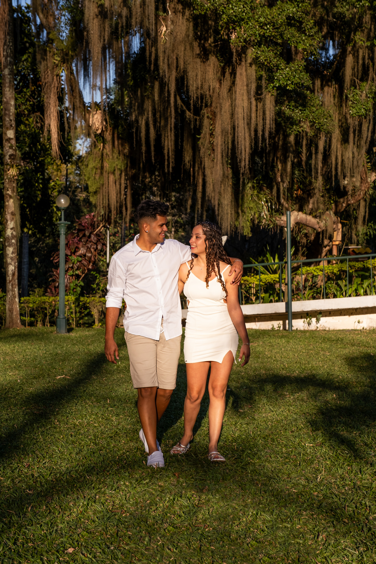 Ensaio Pre Wedding da Kerolyn e do Vinícius realizado no Parque do Carmo