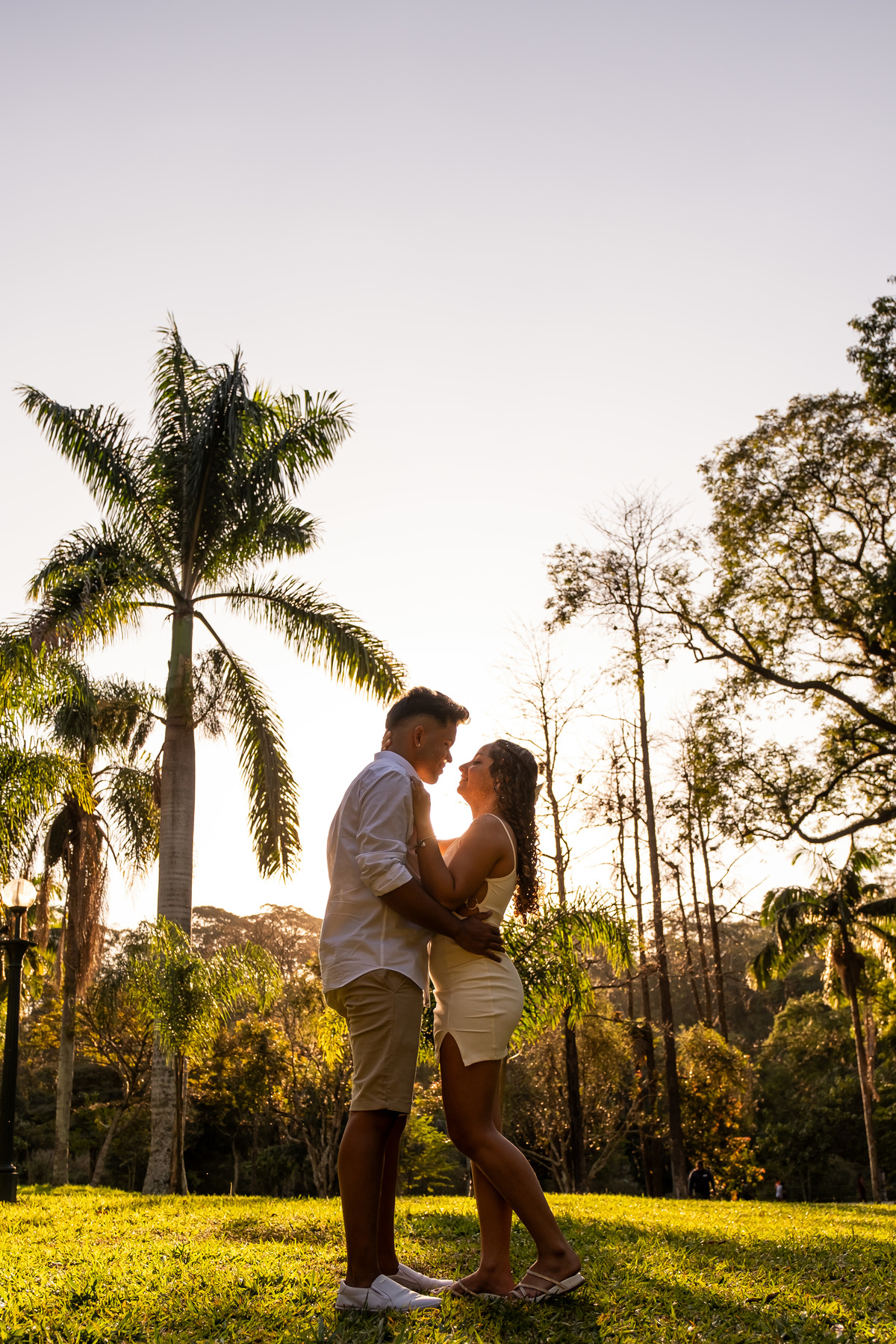 Ensaio Pre Wedding da Kerolyn e do Vinícius realizado no Parque do Carmo