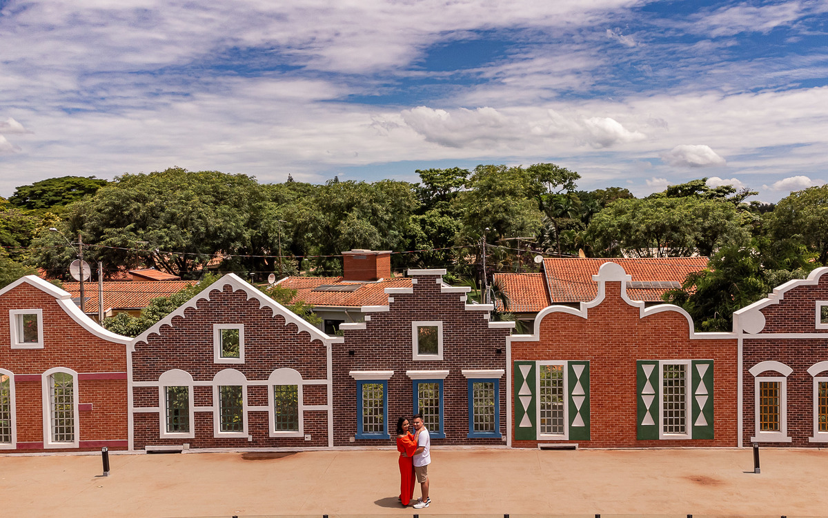 Ensaio Pre Wedding realizado em Holambra da Andressa e do Murilo