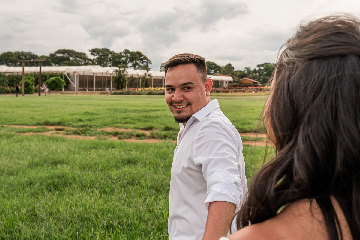 Ensaio Pre Wedding realizado em Holambra da Andressa e do Murilo