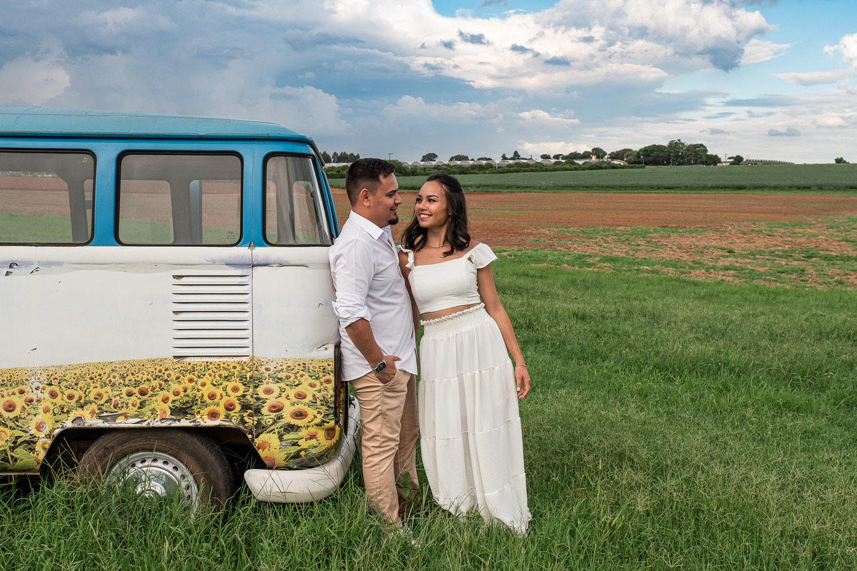 Ensaio Pre Wedding realizado em Holambra da Andressa e do Murilo