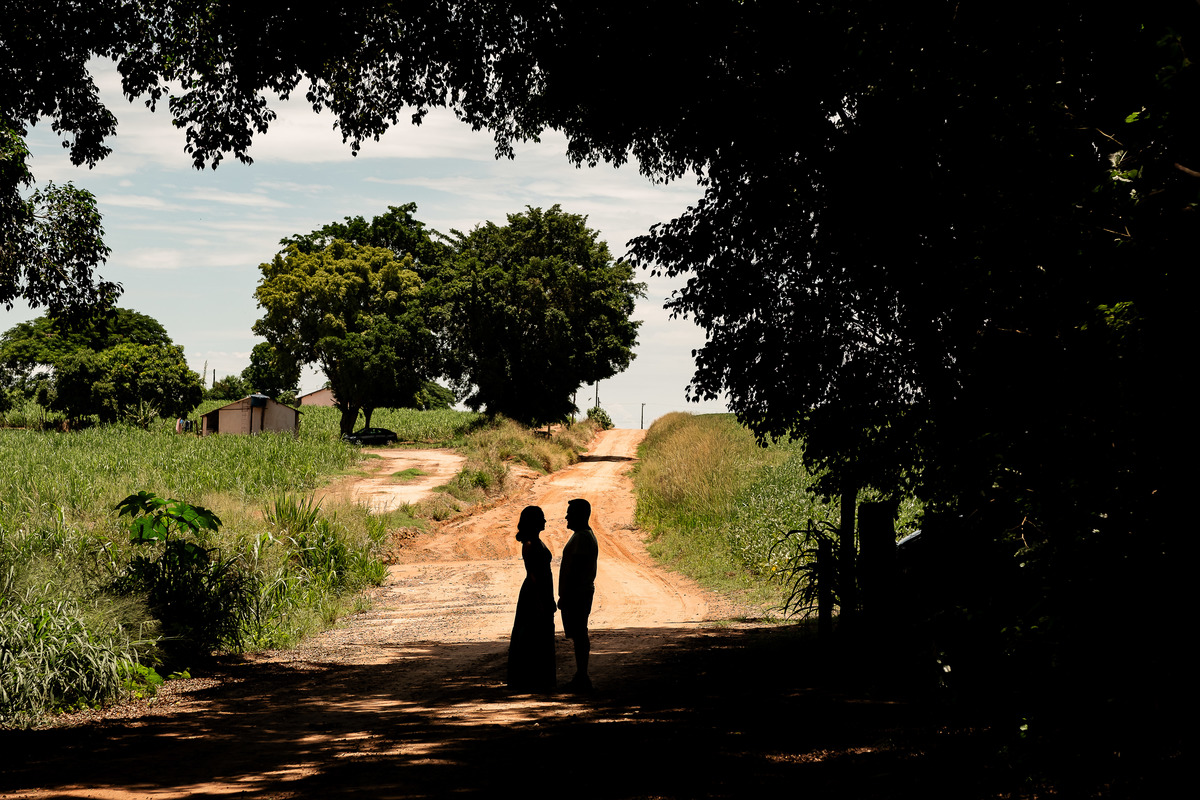 Ensaio Pre Wedding realizado em Holambra da Andressa e do Murilo