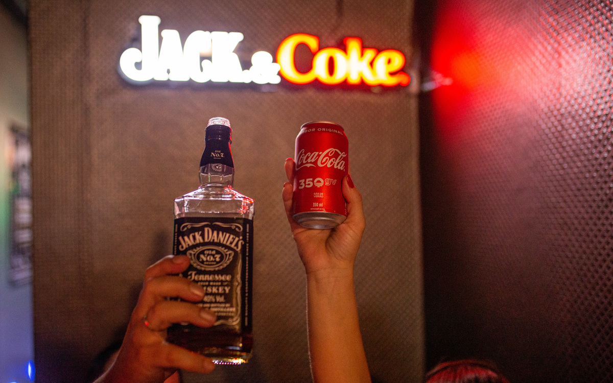 Ensaio Pre Wedding na Cervejaria Old Town da Mari e do Rondinelly 