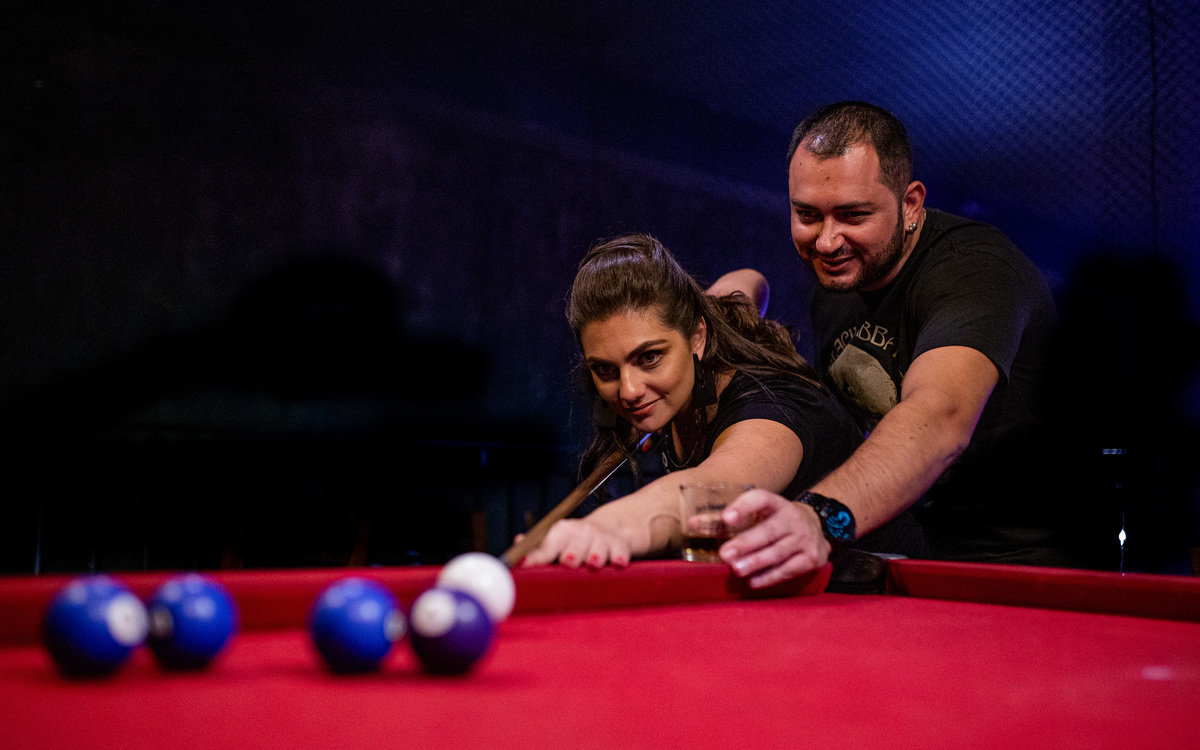 Ensaio Pre Wedding na Cervejaria Old Town da Mari e do Rondinelly 