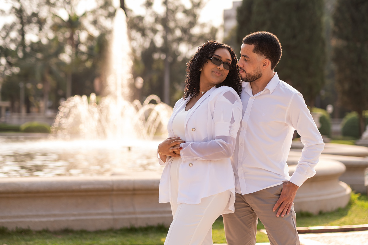 Ensaio Pre Wedding realizado no Museu do Ipiranga da Gleice e do Vinicius
