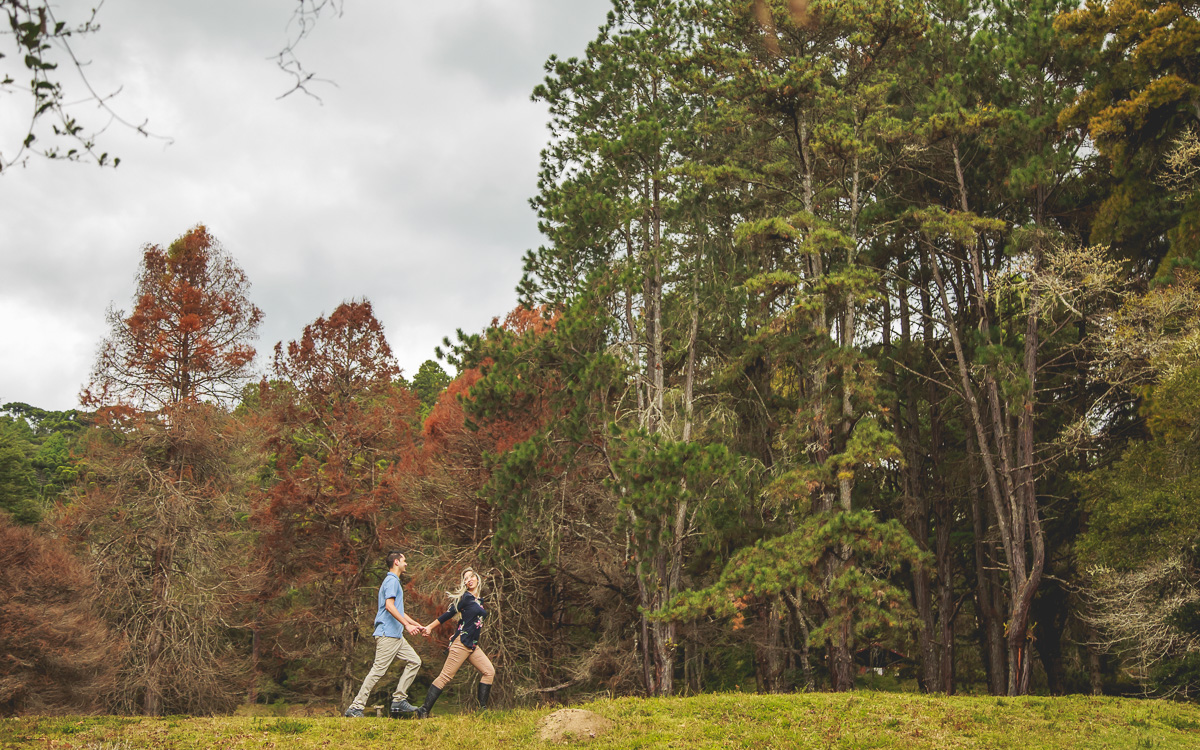 Patricia e Gilmar em seu pre wedding na cidade de Campos do jordão
