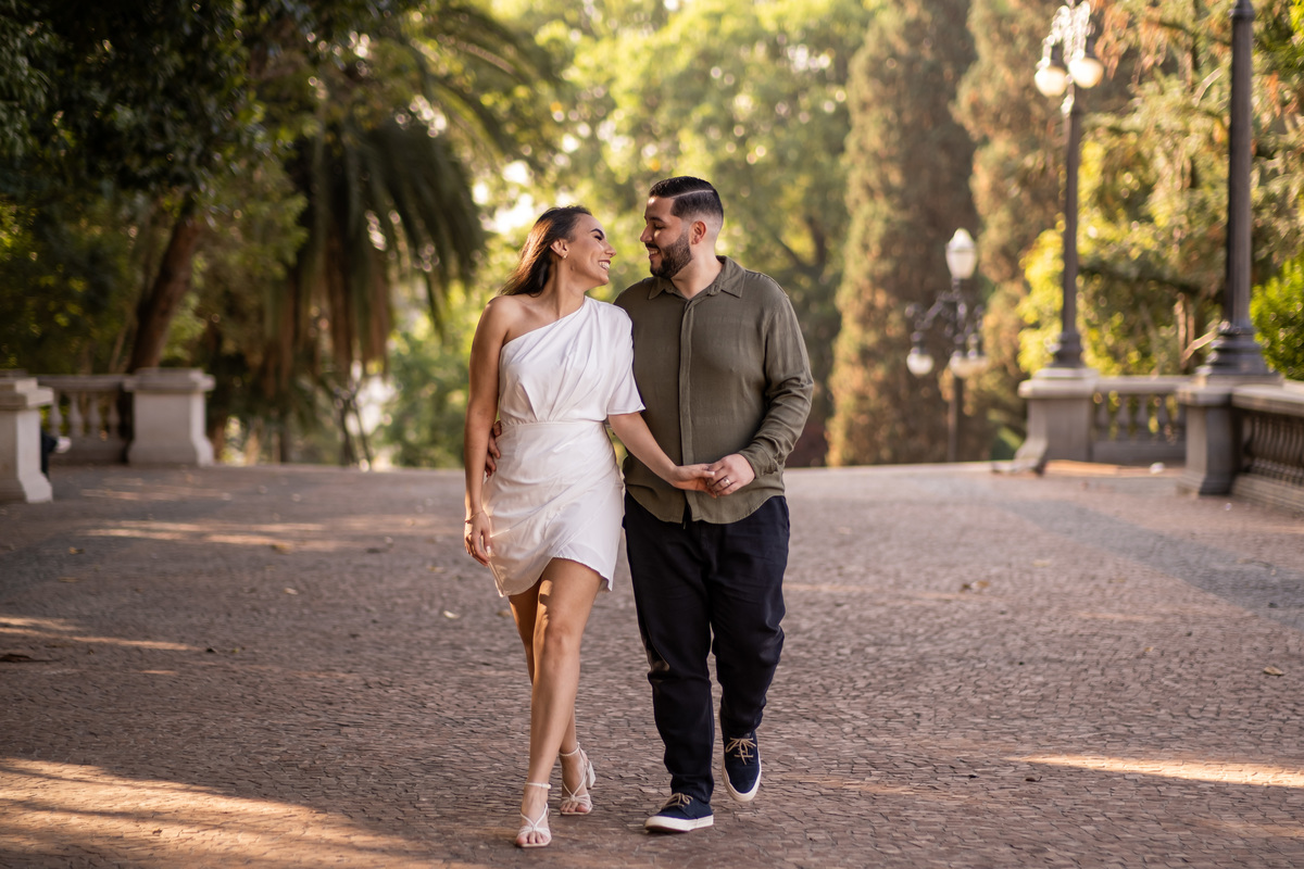 Ensaio Pre Wedding realizado no Parque da Independência da Ana e do Lucas