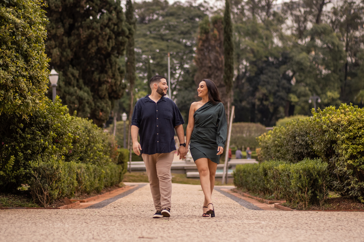 Ensaio Pre Wedding realizado no Parque da Independência da Ana e do Lucas