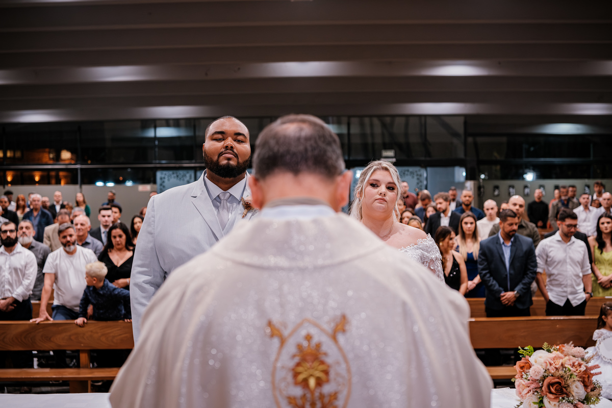 Casamento realizado na Igreja da Cruz Torta em Pinheiros e com Recepção no Espaço Armazem da Gabriela e do Murillo