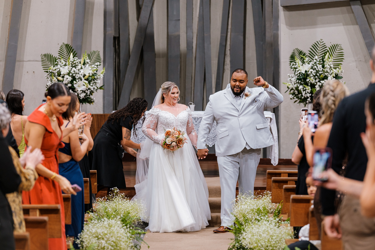 Casamento realizado na Igreja da Cruz Torta em Pinheiros e com Recepção no Espaço Armazem da Gabriela e do Murillo