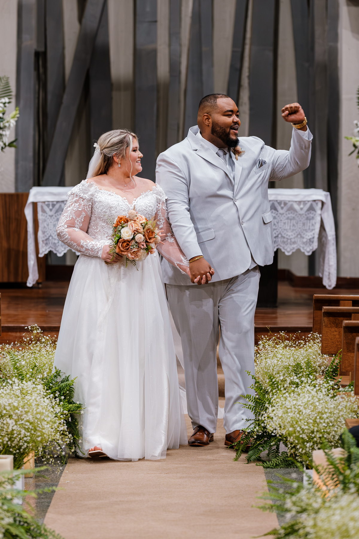 Casamento realizado na Igreja da Cruz Torta em Pinheiros e com Recepção no Espaço Armazem da Gabriela e do Murillo