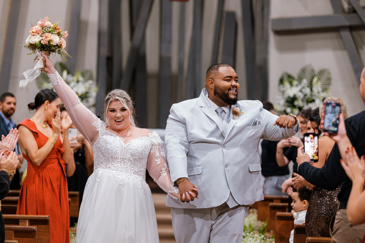 Casamento realizado na Igreja da Cruz Torta em Pinheiros e com Recepção no Espaço Armazem da Gabriela e do Murillo