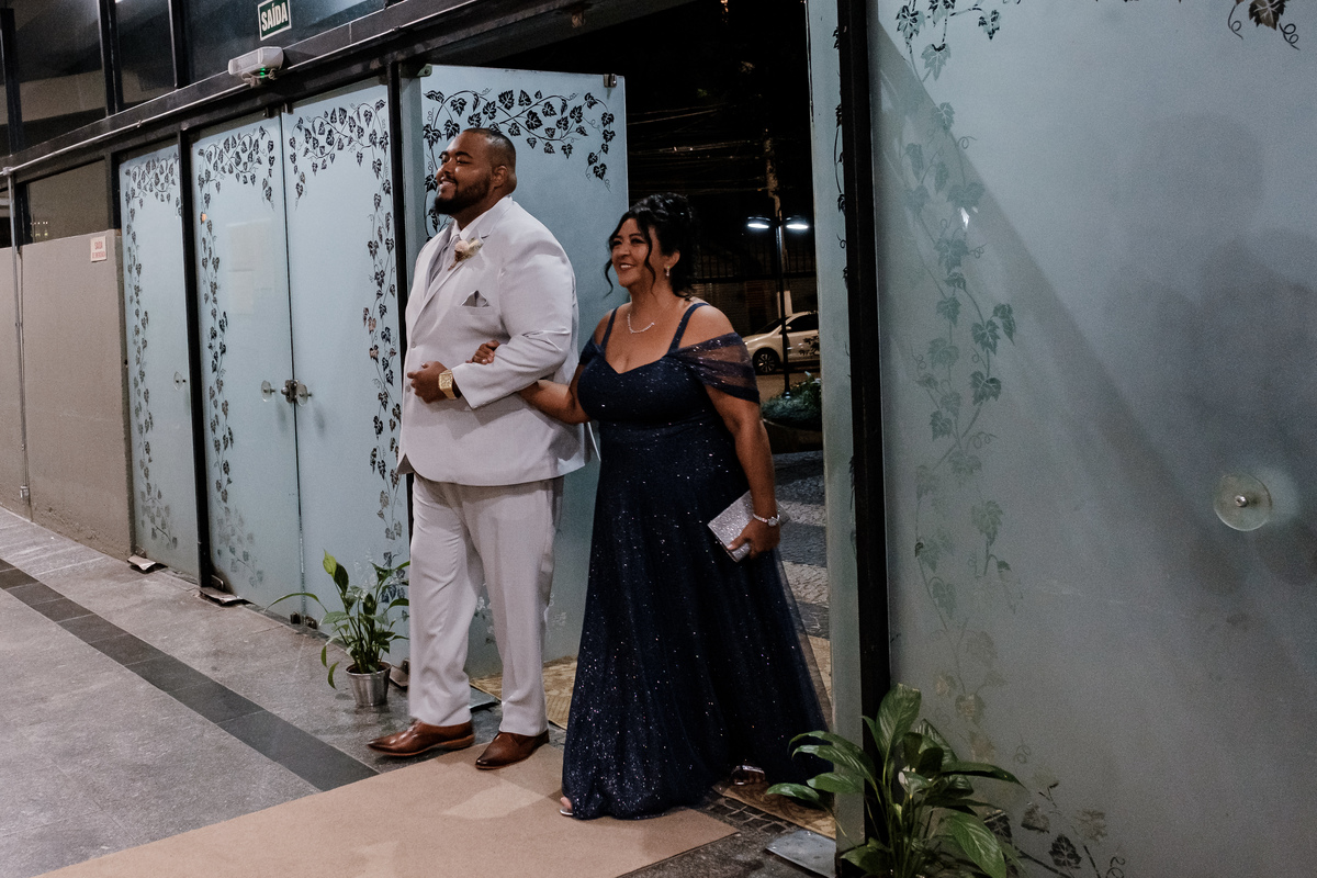 Casamento realizado na Igreja da Cruz Torta em Pinheiros e com Recepção no Espaço Armazem da Gabriela e do Murillo