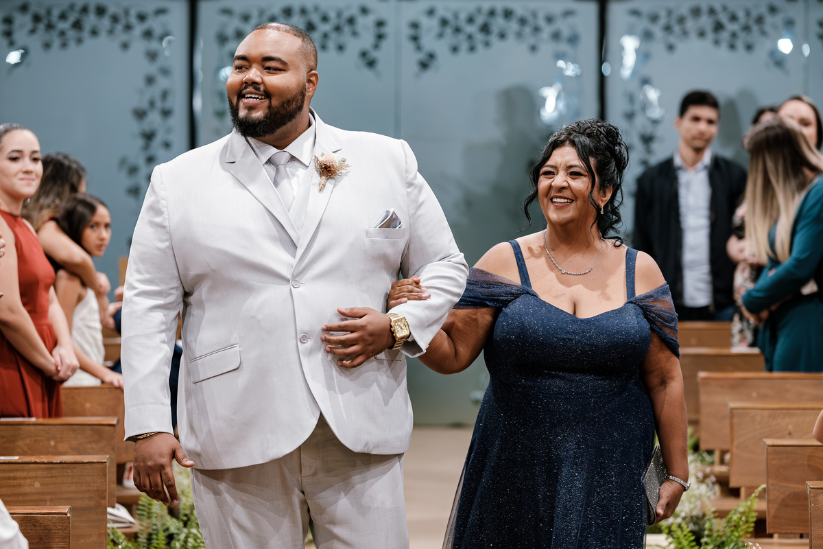 Casamento realizado na Igreja da Cruz Torta em Pinheiros e com Recepção no Espaço Armazem da Gabriela e do Murillo