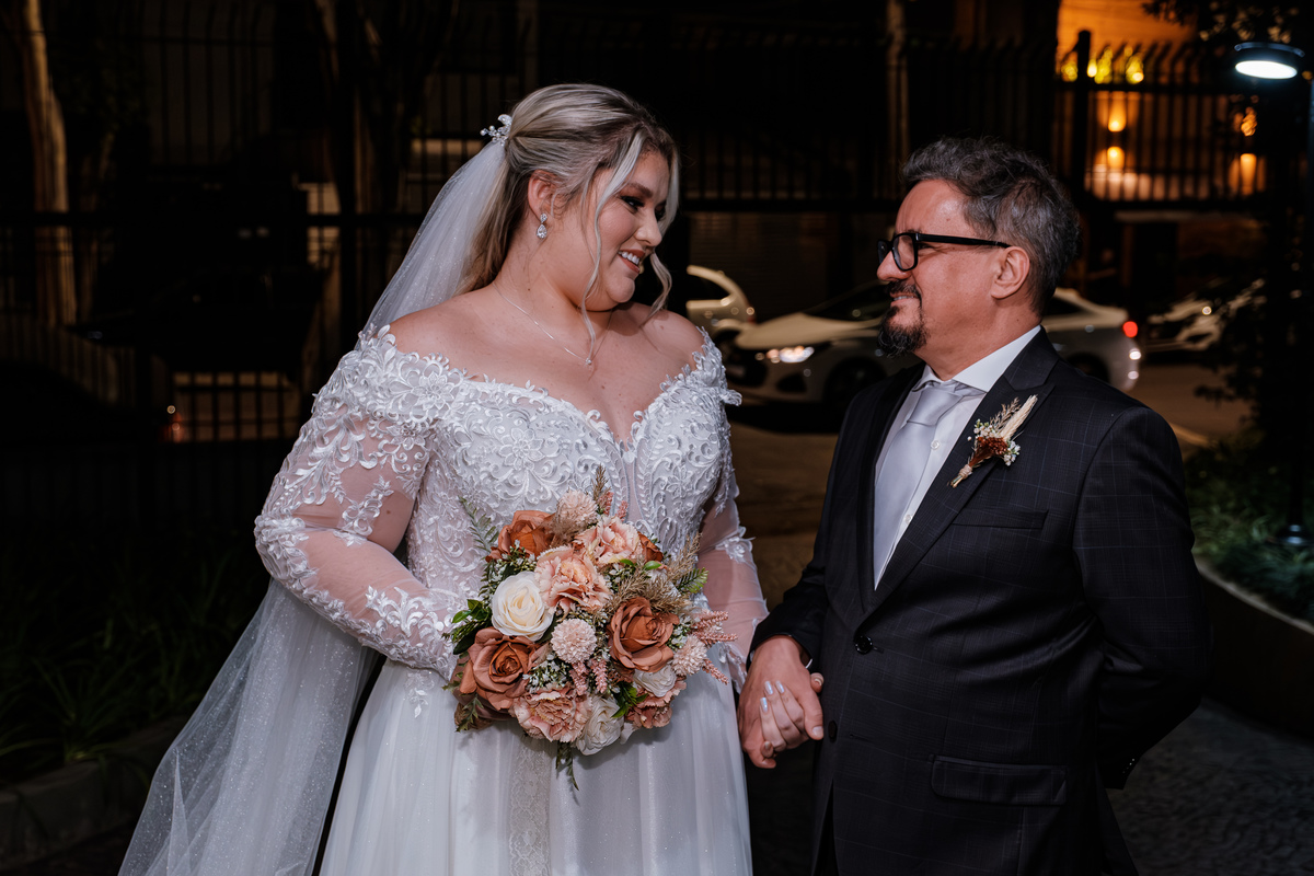 Casamento realizado na Igreja da Cruz Torta em Pinheiros e com Recepção no Espaço Armazem da Gabriela e do Murillo