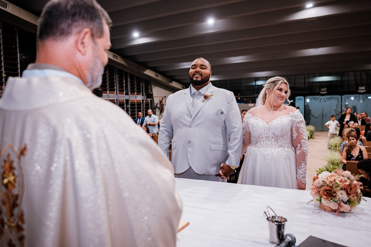 Casamento realizado na Igreja da Cruz Torta em Pinheiros e com Recepção no Espaço Armazem da Gabriela e do Murillo