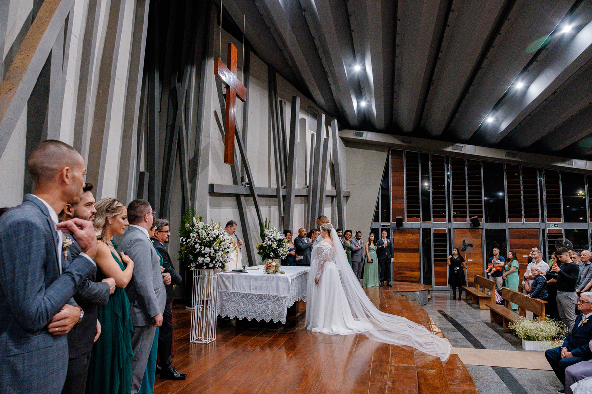 Casamento realizado na Igreja da Cruz Torta em Pinheiros e com Recepção no Espaço Armazem da Gabriela e do Murillo