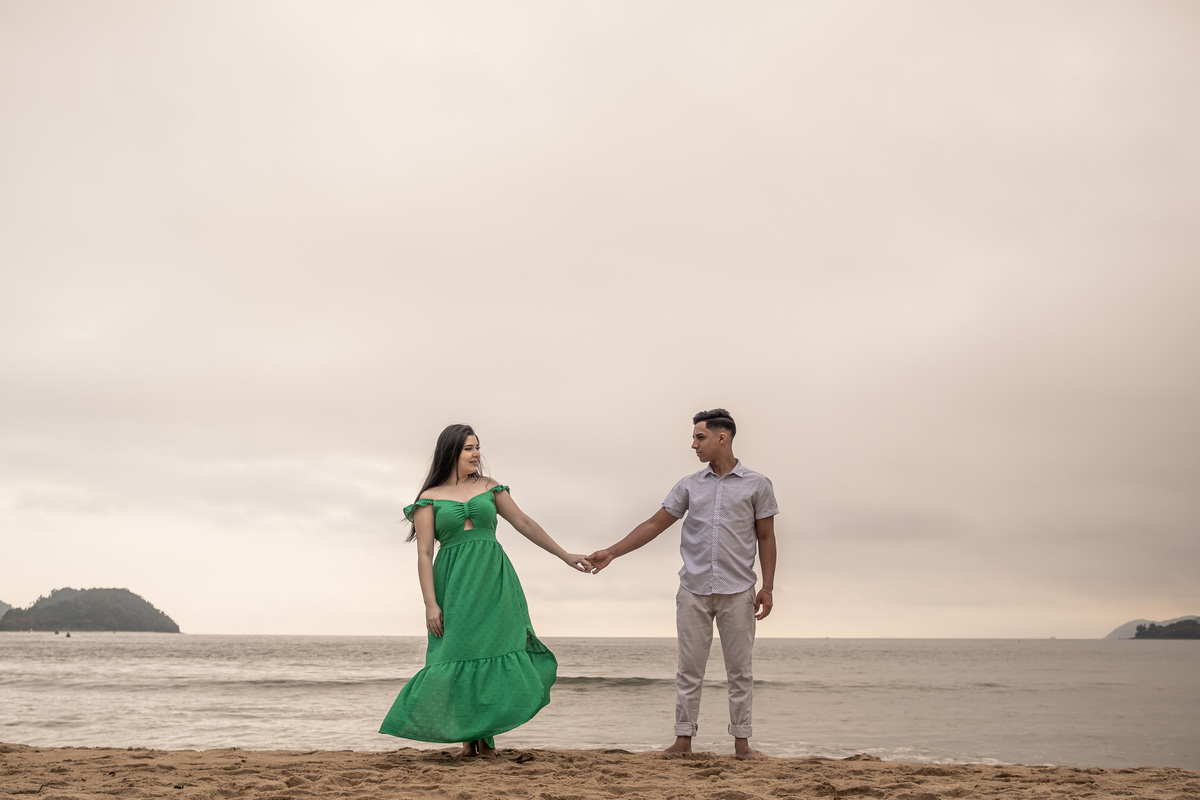 Ensaio Pre Wedding realizado na Barra do Sahy da Annie e do Nadson