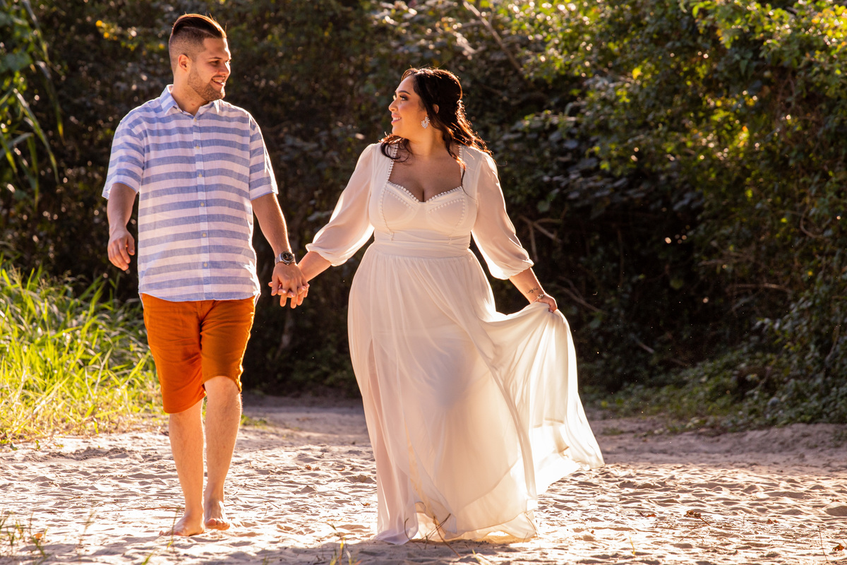 Ensaio Pre Wedding realizado na Barra do Sahy da Emilly e do Giovane