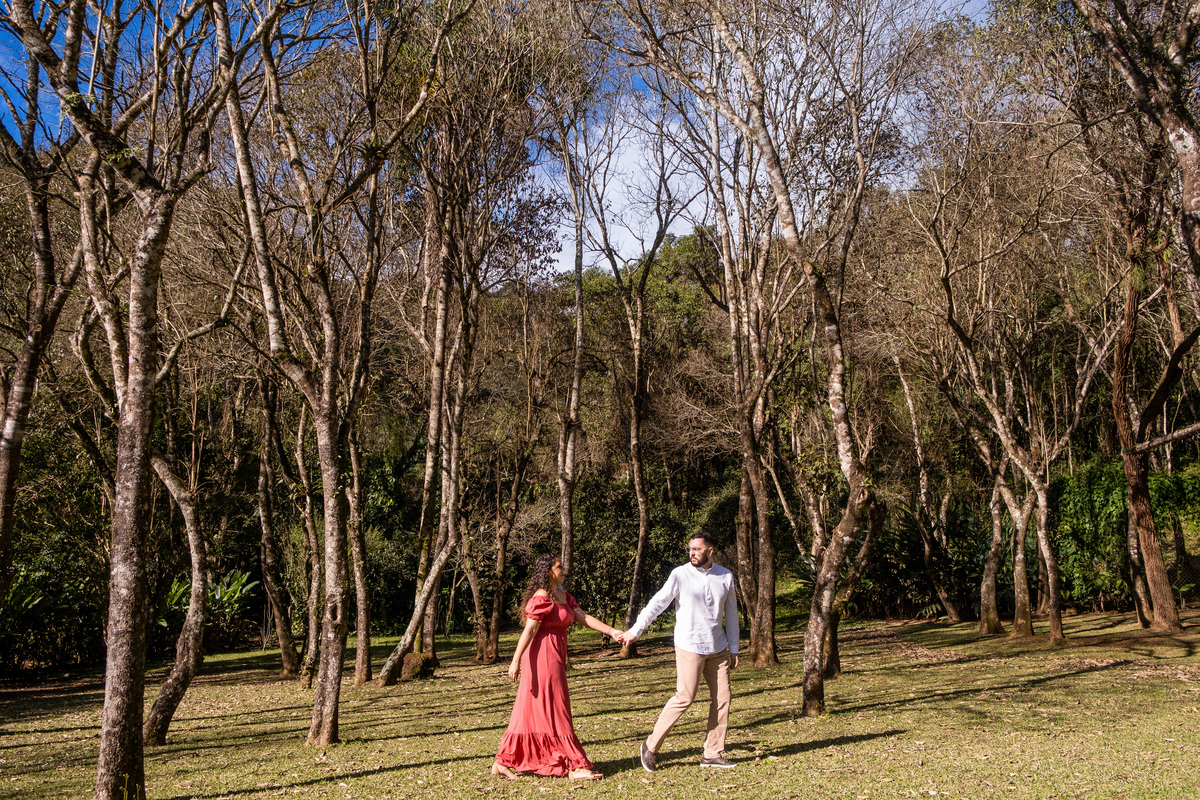 Ensaio Pre Wedding realidado no Buffet Ravena Garden da Julia e do Nicolas