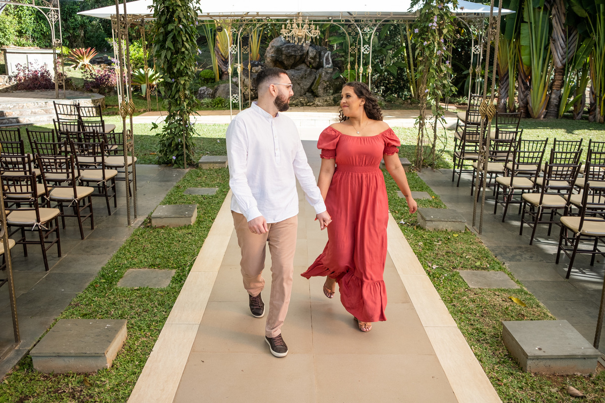 Ensaio Pre Wedding realidado no Buffet Ravena Garden da Julia e do Nicolas