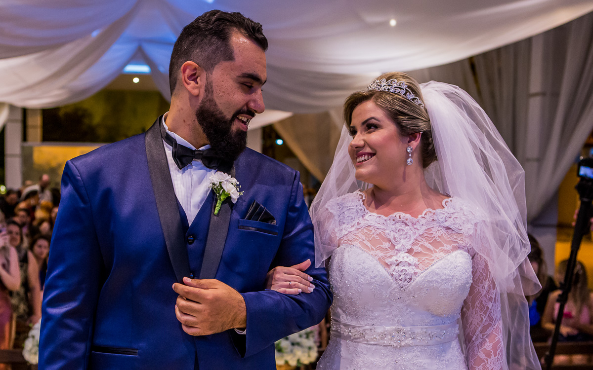 Bruna e Thiago em um casamento especial no Villa Borguese II